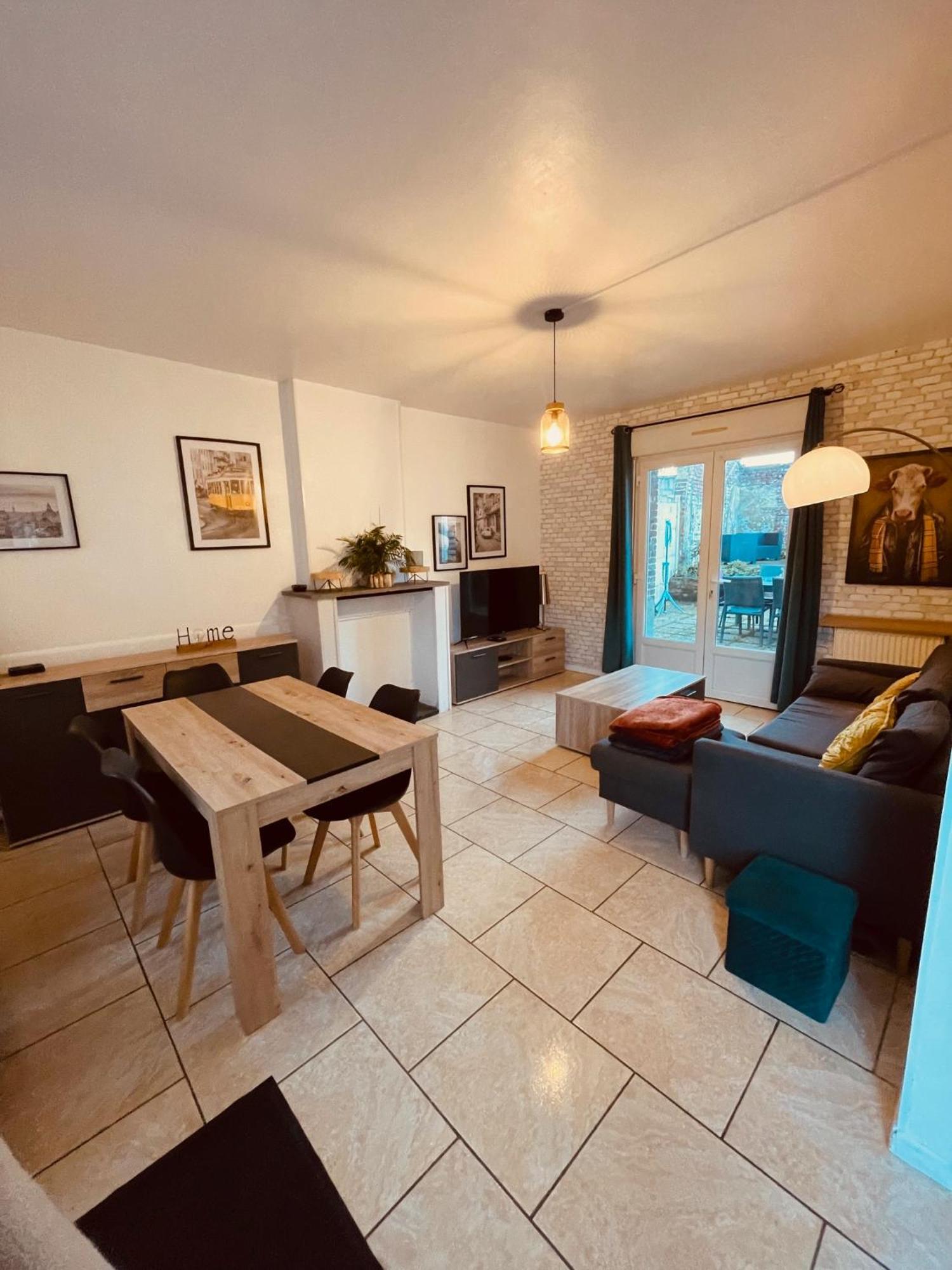 Jolie-maison-en-centre-ville Holiday home *